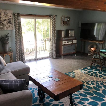 1 Bed Cottage, Partial Waterviews & Water Access Westport Bagian luar foto