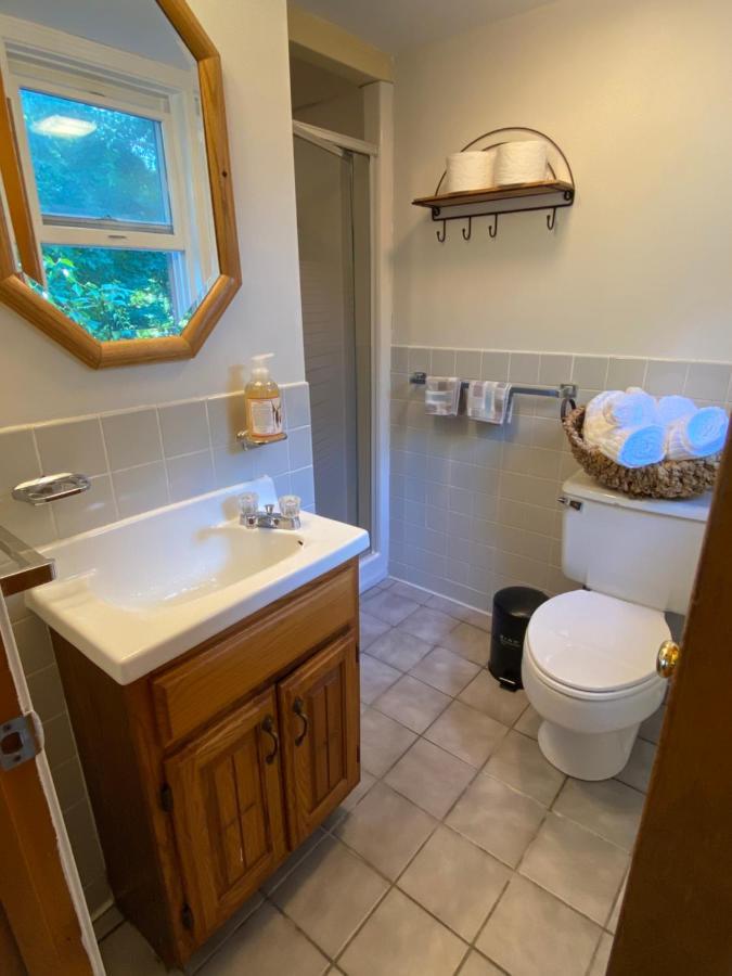 1 Bed Cottage, Partial Waterviews & Water Access Westport Bagian luar foto